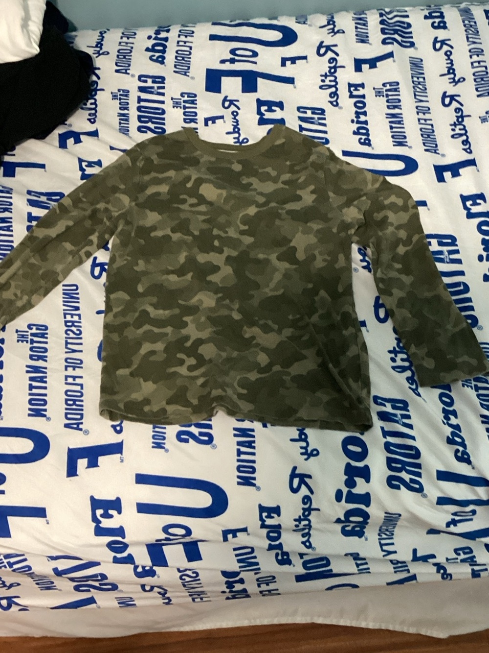 wonder nation Olive Green Camo Long-Sleeve Tee